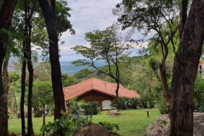Casa de campo condomínio retiro do chalé